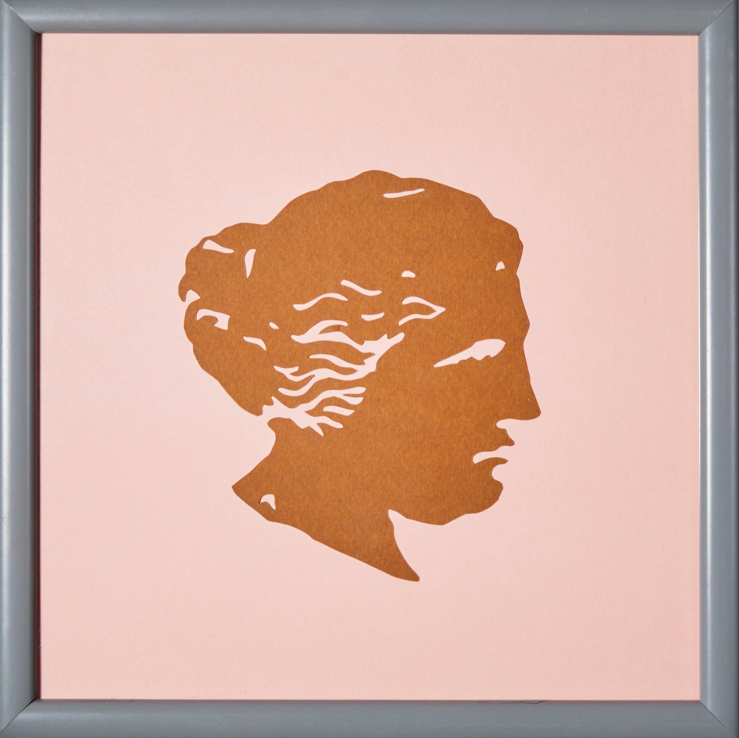 MINIMAL APHRODITE COLLAGE