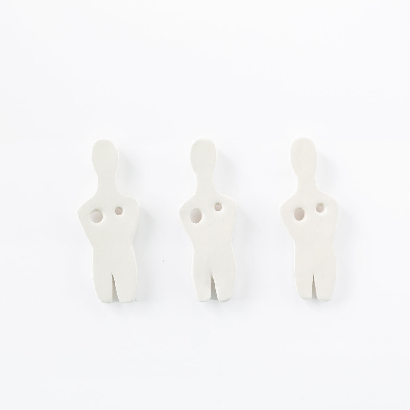 CYCLADIC FEMALE CERAMIC MAGNET